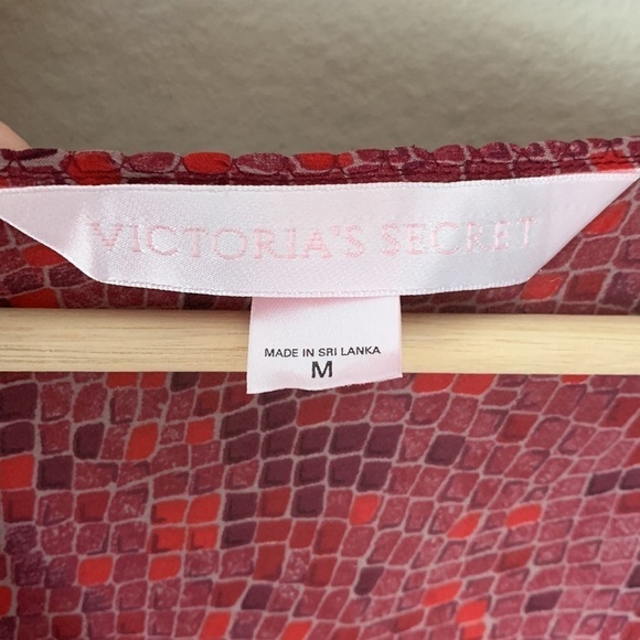 VICTORIA’S SECRET Sheer Maroon Snake Print Long Sleeve Tunic - Picture 3 of 7